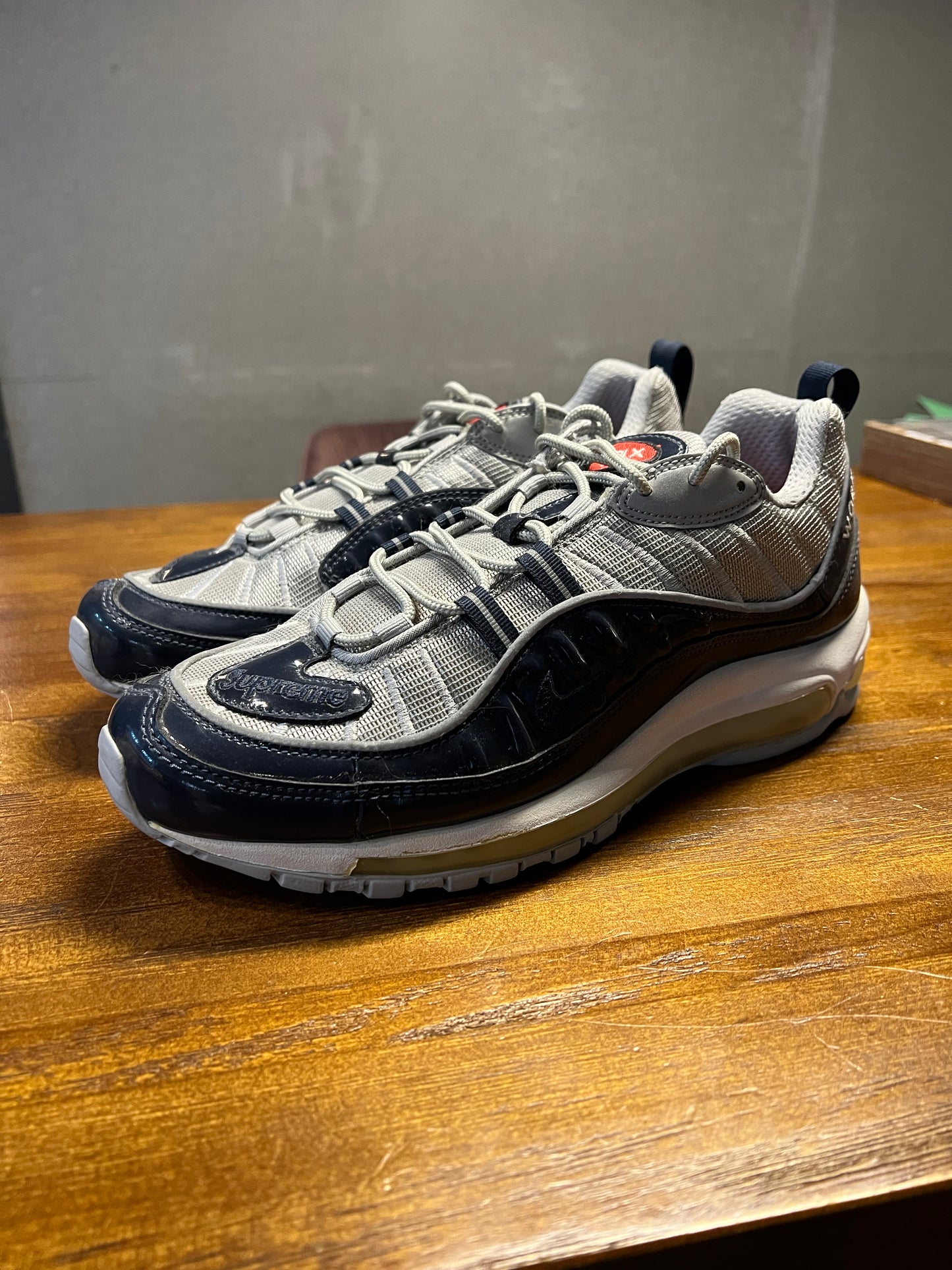 SUPREME x NIKE AIR MAX 98 OBSIDIAN