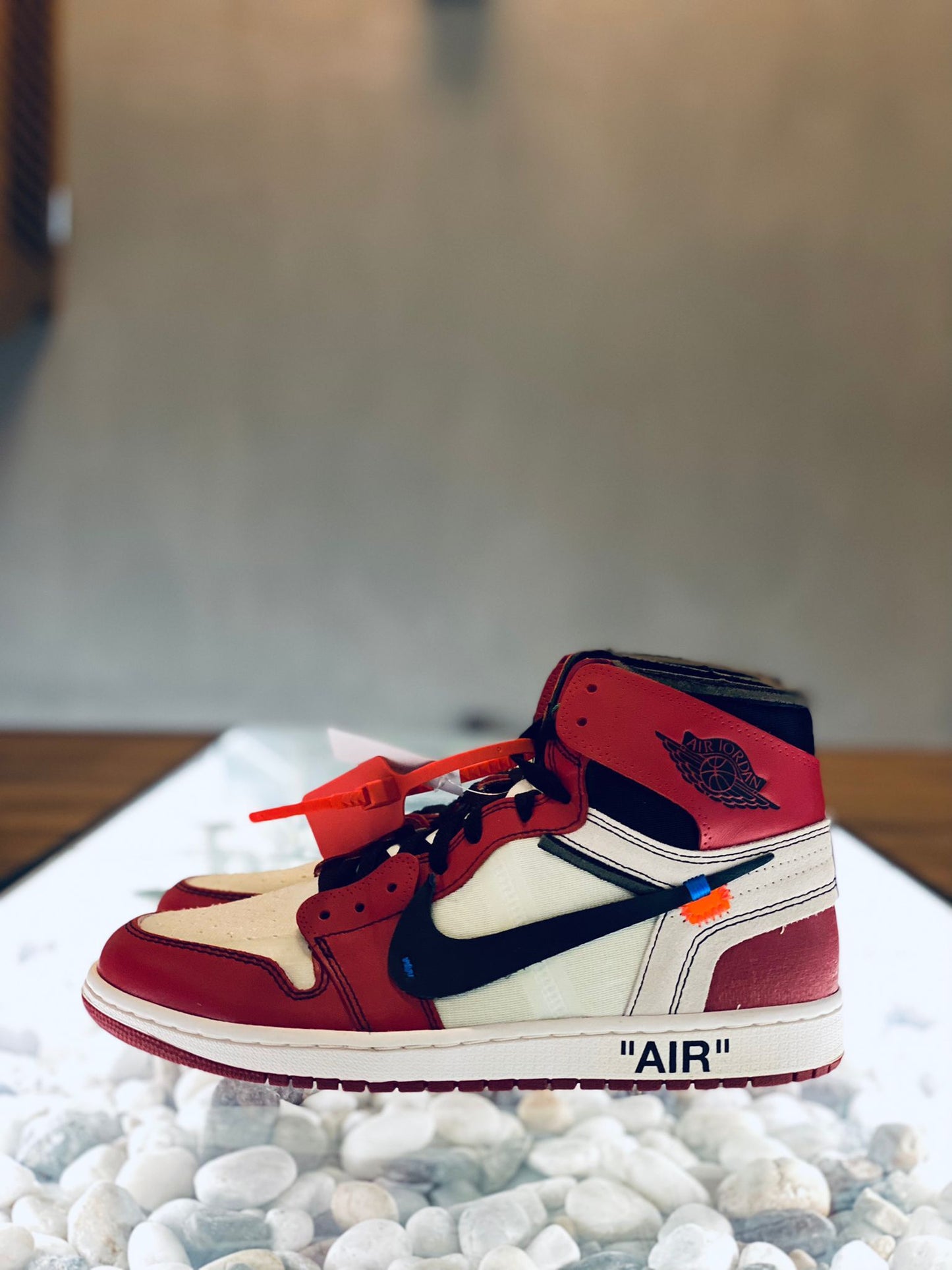 OFF WHITE x NIKE AIR JORDAN 1 OG CHICAGO