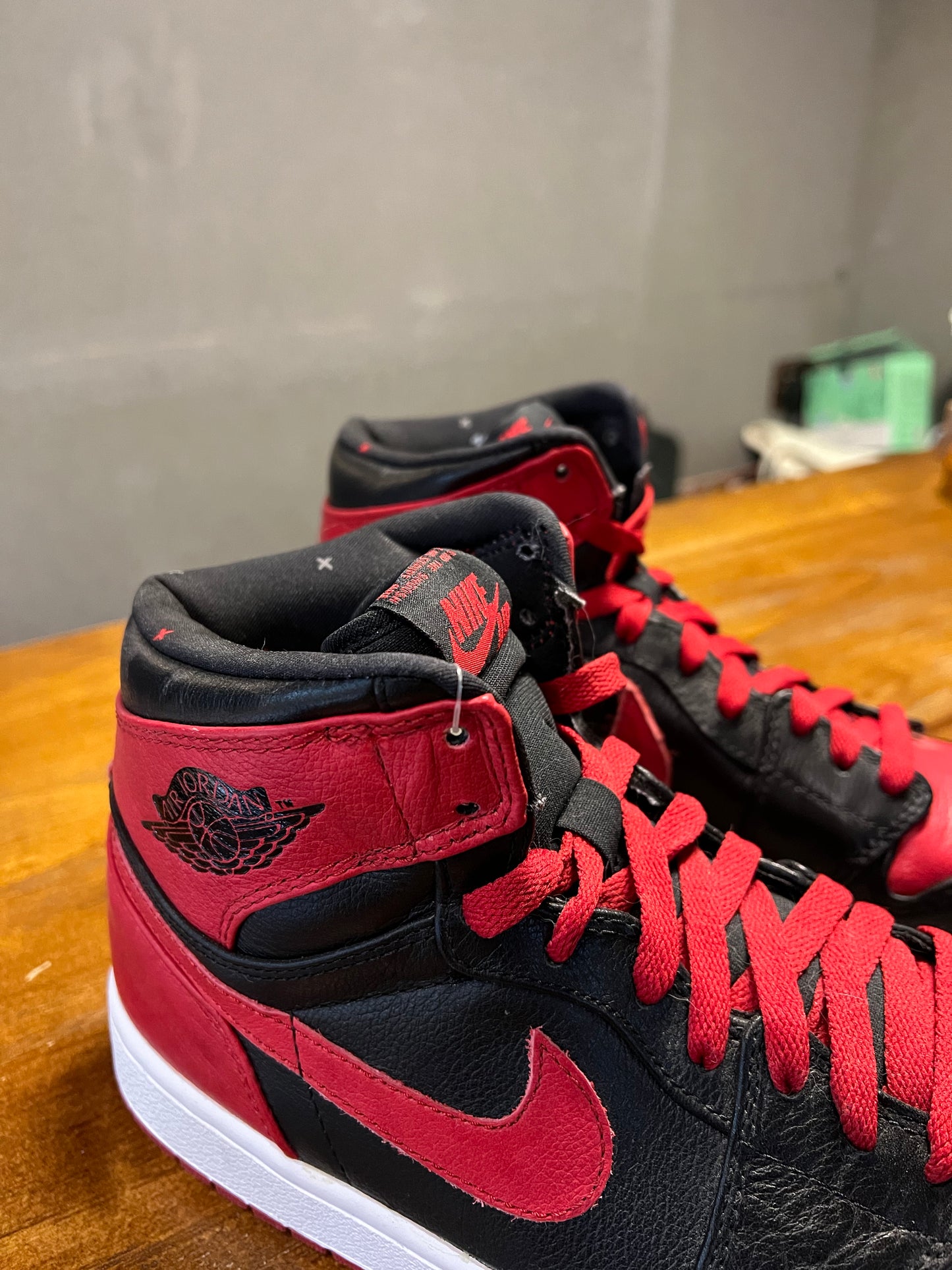 Nike Jordan 1 Retro Banned (B-Grade) 2011